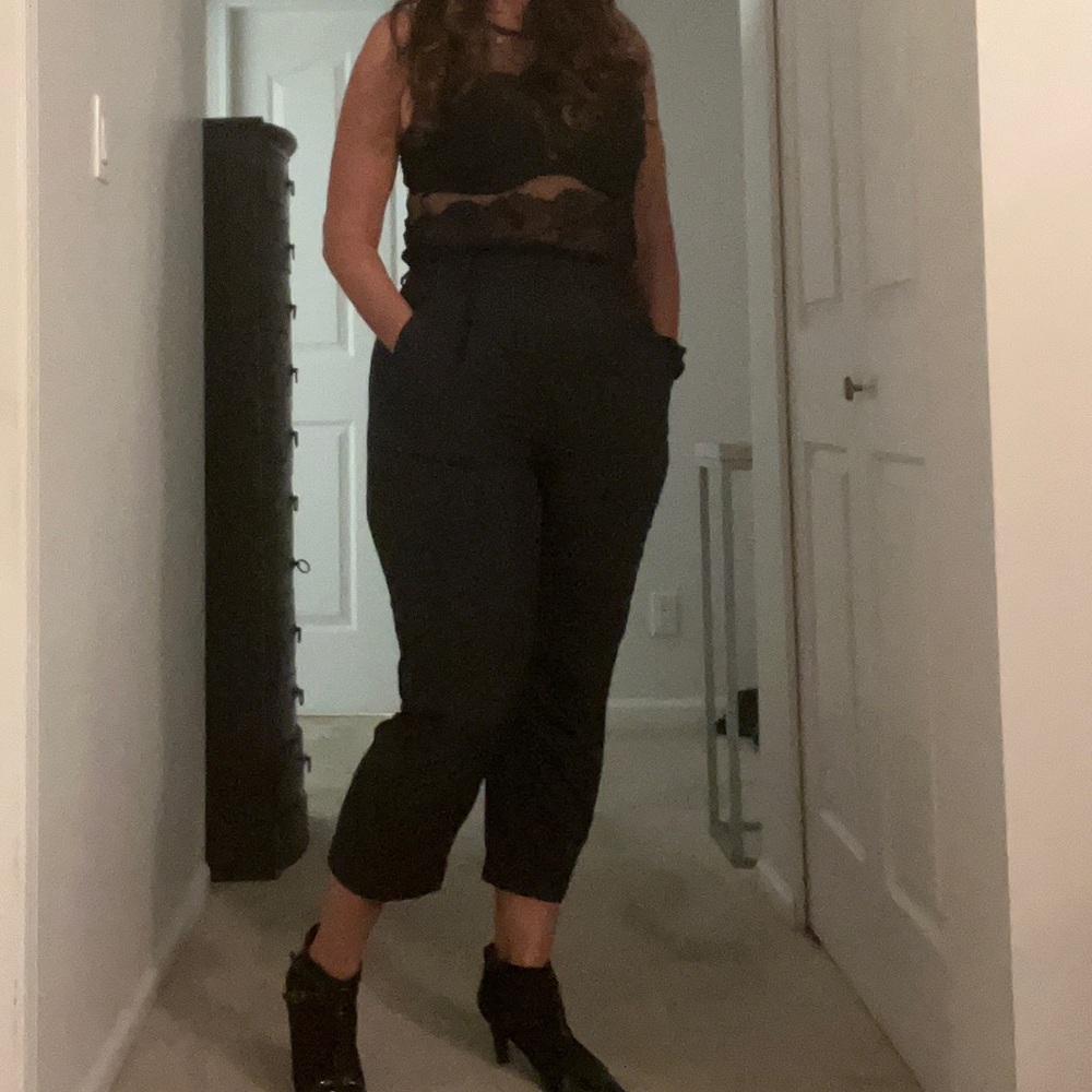 DKNY Capri Pants